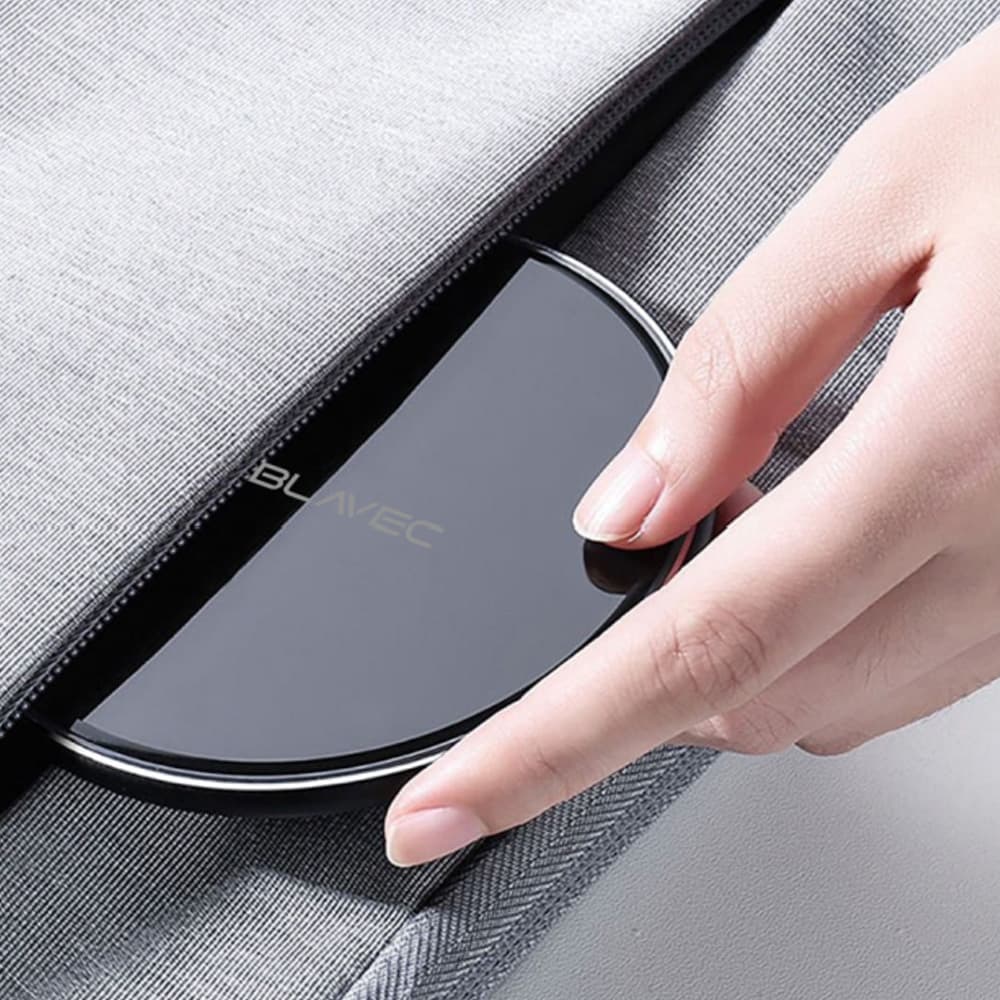 Bezdrátová nabíječka Blavec BQI-07 Qi 15W UniCharge (BQI07-QIB) black glass - náhled 2