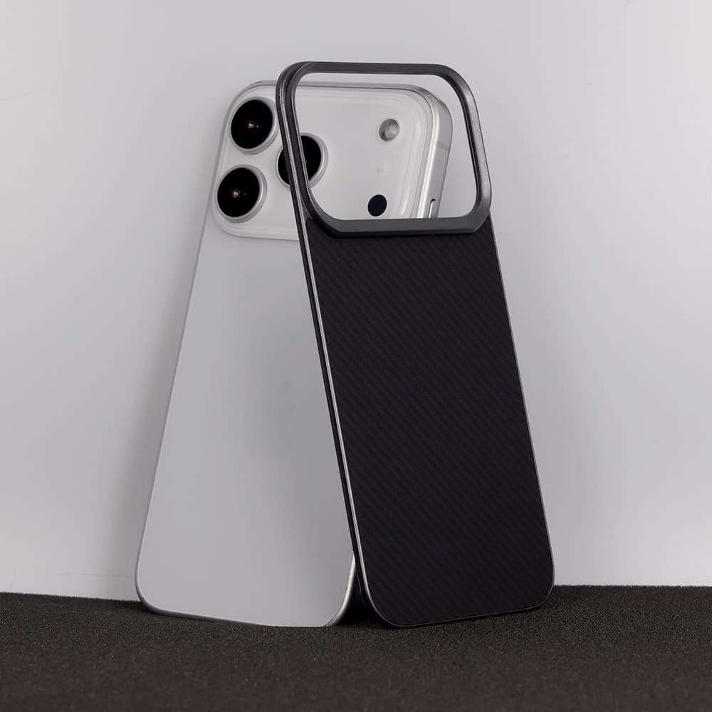 Aramidový kryt Liavec Carbon Layer MagSafe pro iPhone 17 Pro černý - náhled 2