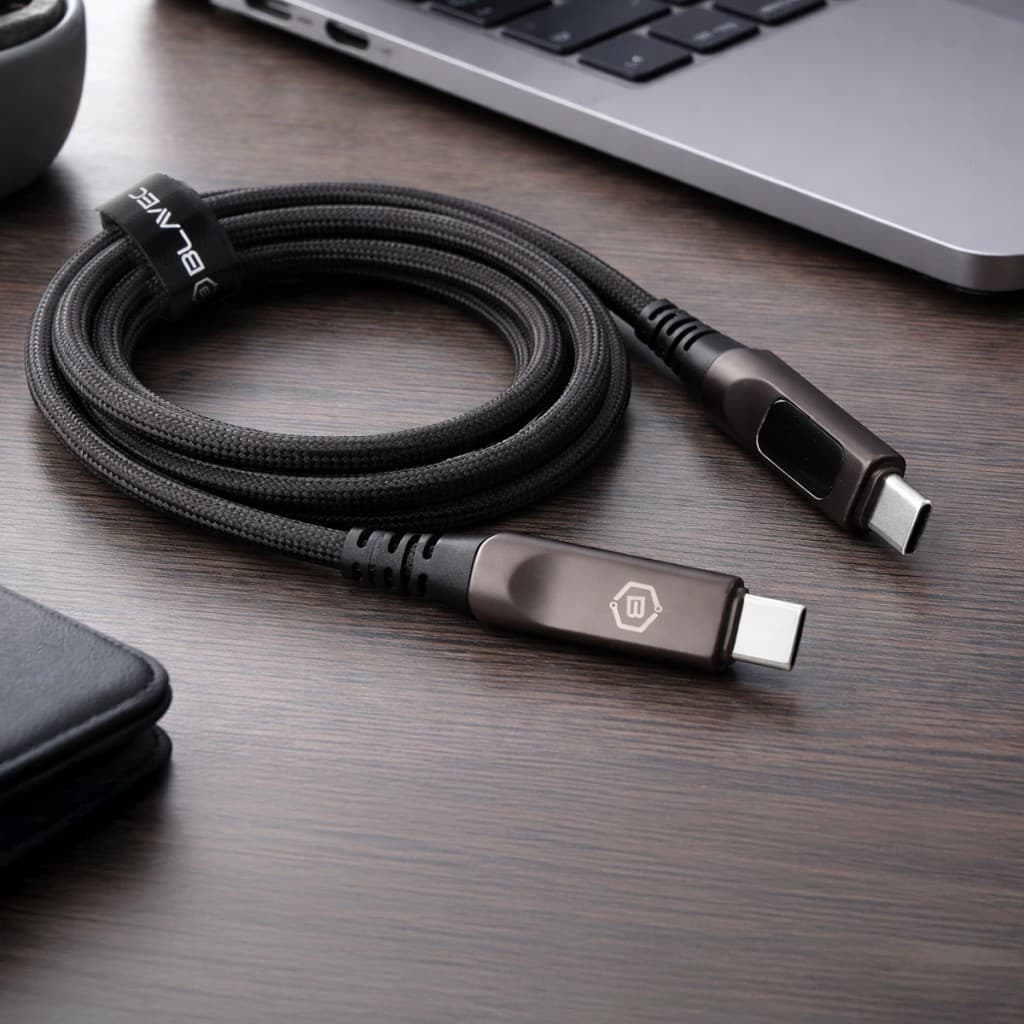 Opletený kabel Blavec Lumix - Typ C na Typ C - PD 100W 5A s LED displejem 1,2 metru Apple CarPlay/Android Auto (CLU-CC5BG12) černošedý - náhled 3