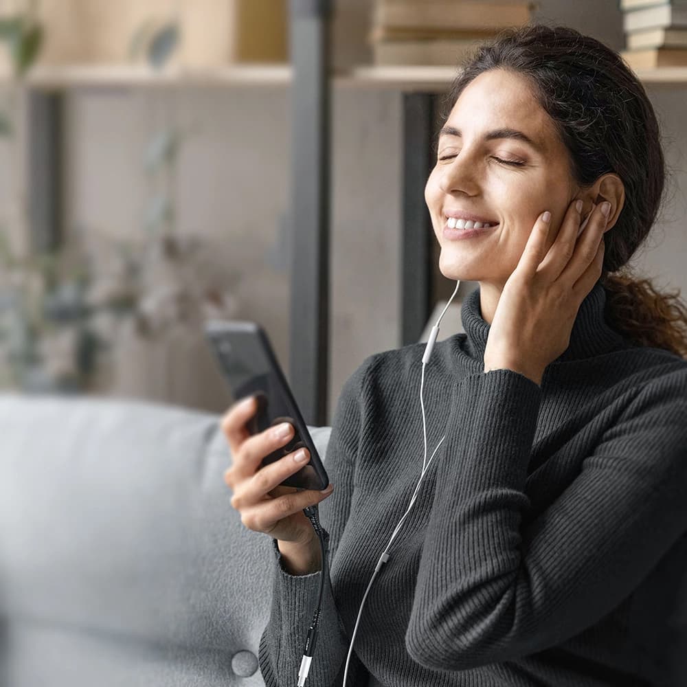 Acefast – audio adaptér (J12) – USB-C (samec) na 3,5mm jack (samice), plug &amp; play, věrný zvuk, bez zpoždění, 15 cm – černý - náhled 5