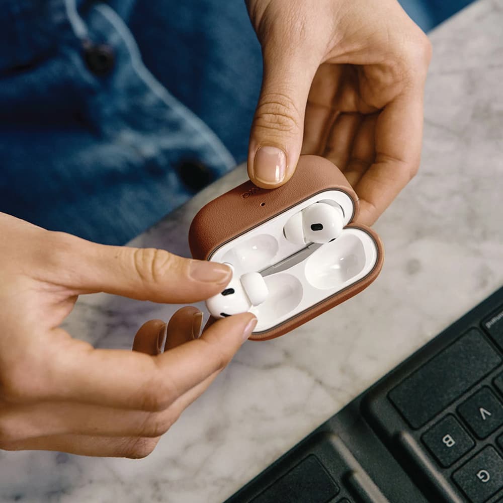Kryt UNIQ Lyden Vex Series AirPods Pro 3 hnědý - náhled 5
