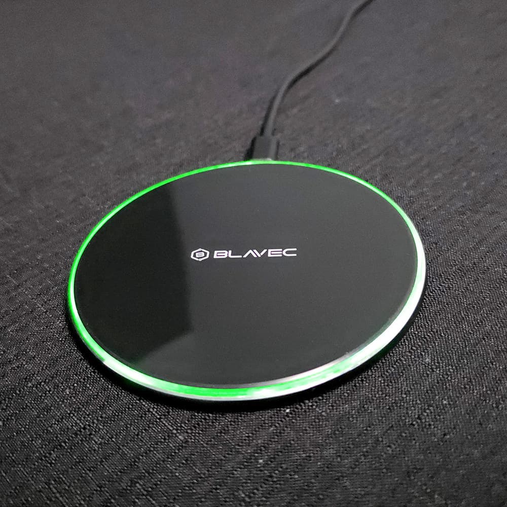 Bezdrátová nabíječka Blavec BQI-07 Qi 15W UniCharge (BQI07-QIB) black glass - náhled 5
