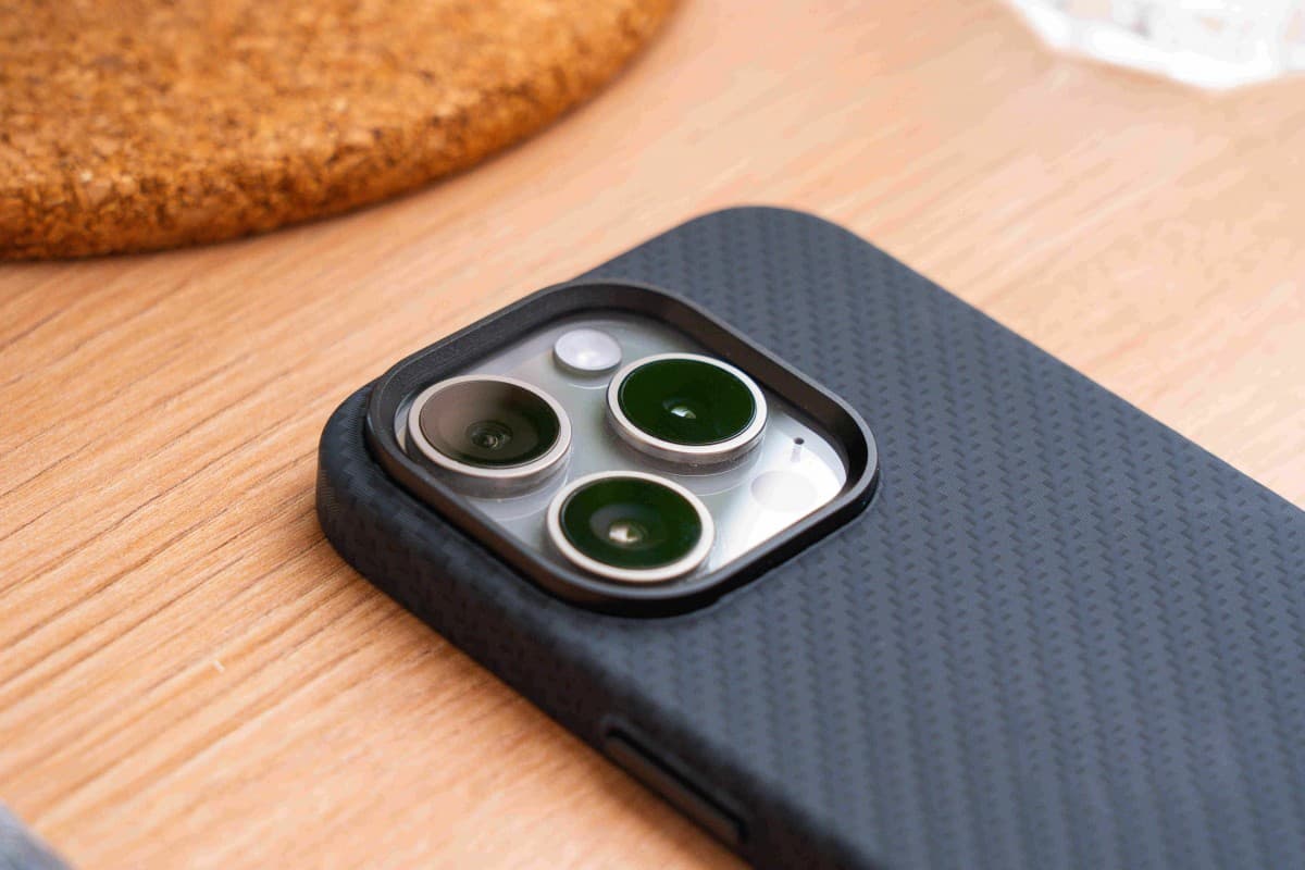 Zadní kryt Swissten Magstick Shell pro Apple iPhone 17 Pro černý - náhled 2