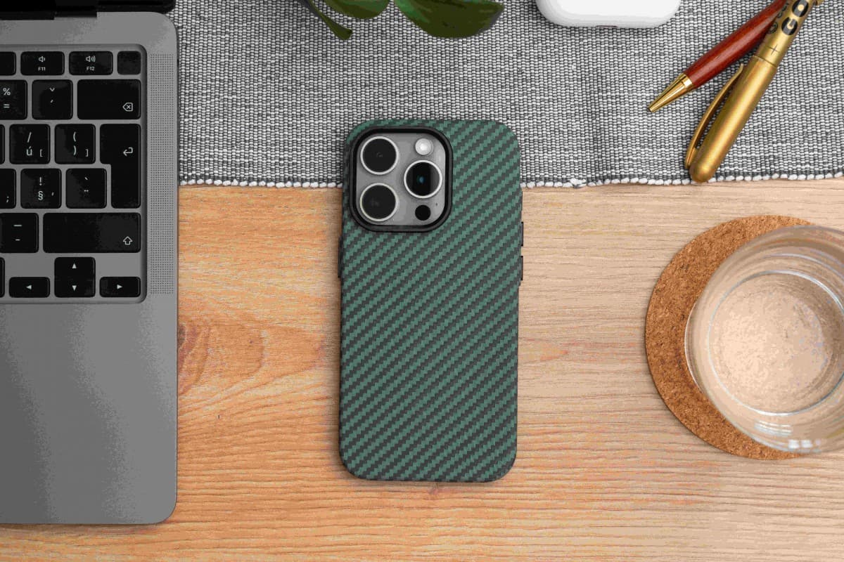 Zadní kryt Swissten Magstick Shell pro Apple iPhone 17 Pro zelený - náhled 3
