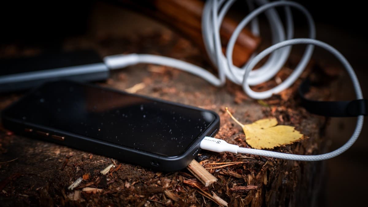 Datový kabel Tactical Stitch Thread USB-A - USB-C 2m White - náhled 3